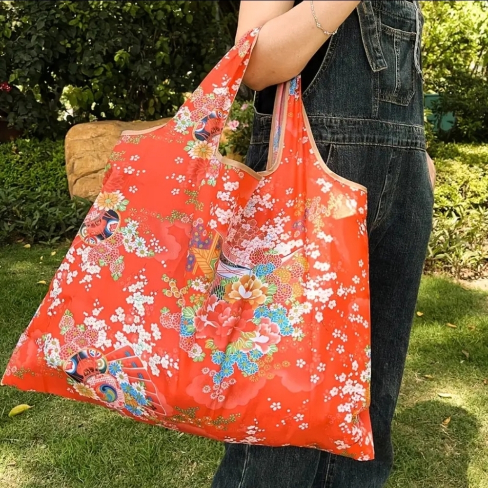 Foldable Large-capacity Reusable Shopping Bag.